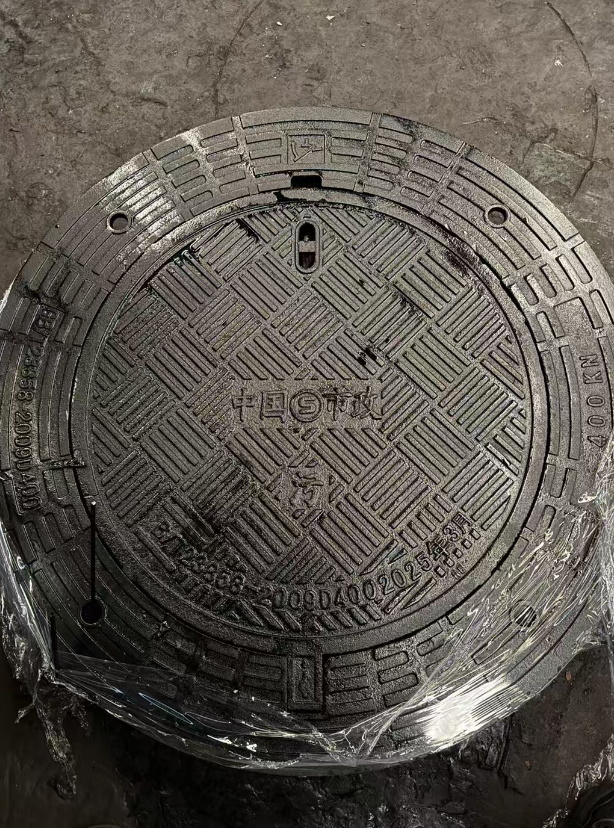 加乐镇球墨铸铁防沉降井盖展示